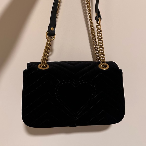 GUCCI Velvet GG Marmont Small Metelasse Shoulder Bag - Picture 5 of 10